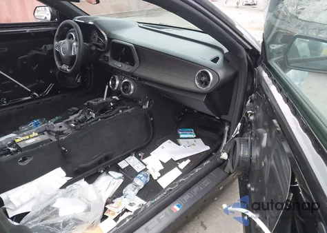 2018 Chevrolet Camaro Zl1 z USA, uszkodzony, nr VIN 1G1FK1R66J0112295